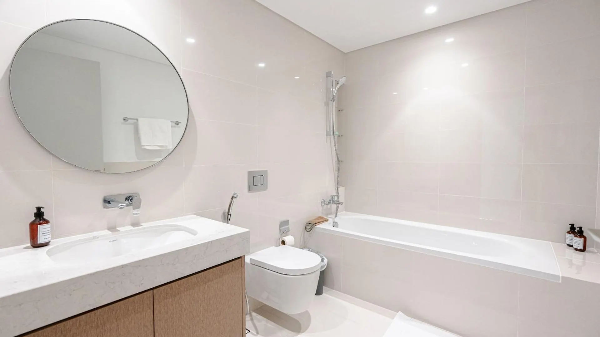 Pure Voyage Beachfront Dubai Apartment
